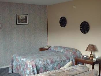 Travellers Rest Motel Salmon Arm Buitenkant foto
