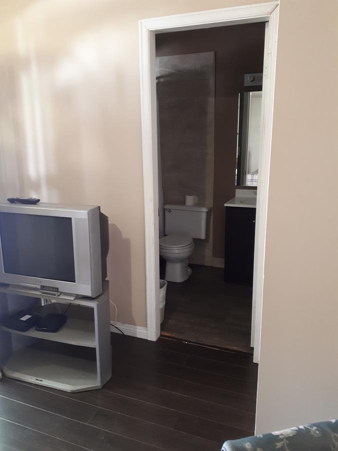 Travellers Rest Motel Salmon Arm Buitenkant foto